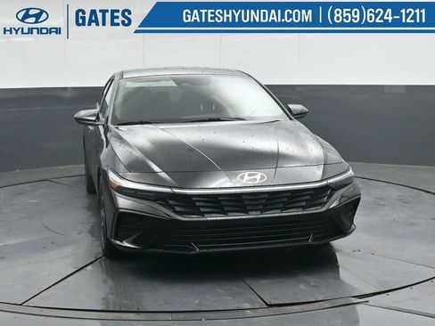 New 2026 Hyundai Elantra Sport image 5