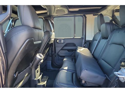 New 2025 Jeep Wrangler Unlimited Rubicon 392 image 17