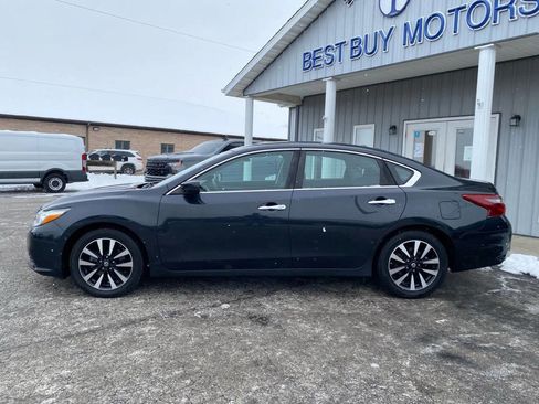 Used 2018 Nissan Altima 2.5 SV image 3