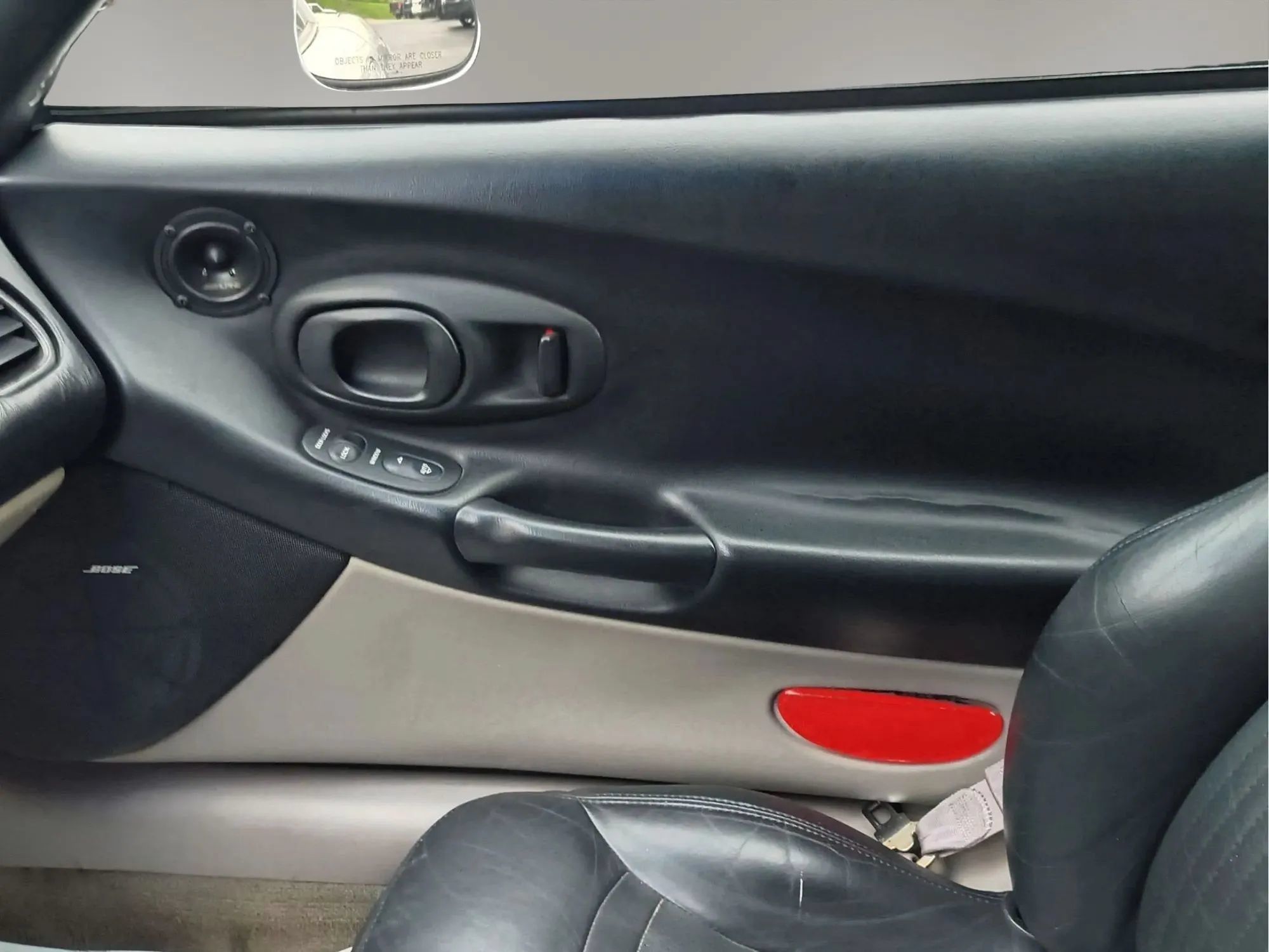 Used 1998 Chevrolet Corvette Coupe RWD image 12