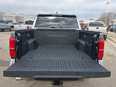New 2026 Toyota Tacoma SR5 image 12