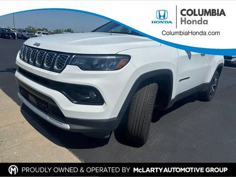 Used 2025 Jeep Compass Limited AWD/4WD image 1