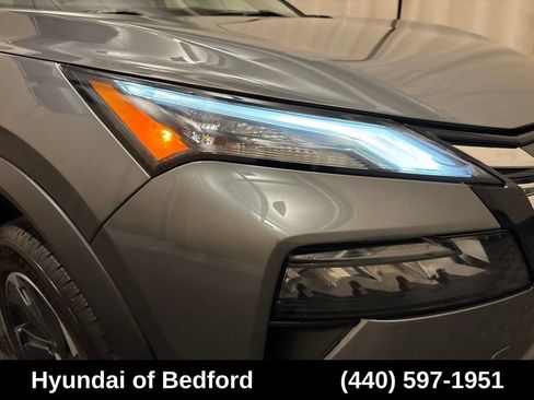 Used 2024 Nissan Rogue SV AWD/4WD image 10