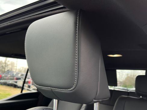 Used 2024 Lexus GX 550 w/ Accessory Package (Z1) image 26