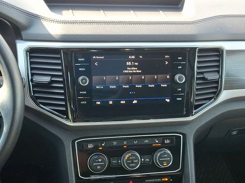Used 2019 Volkswagen Atlas SEL AWD/4WD image 14
