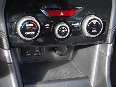 Used 2023 Subaru Forester Premium image 14