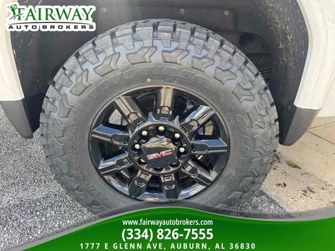Used 2024 GMC Sierra 2500 AT4 w/ AT4 Premium Plus Package AWD/4WD image 35