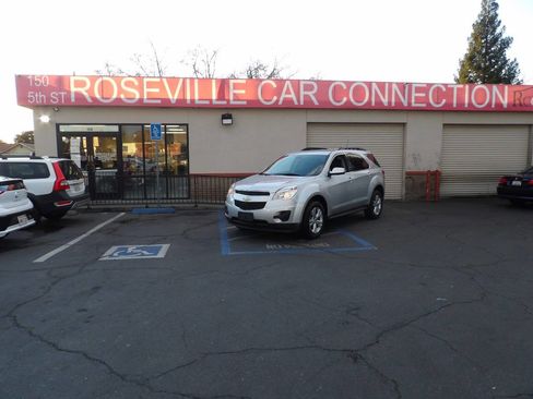 Used 2010 Chevrolet Equinox LT image 1