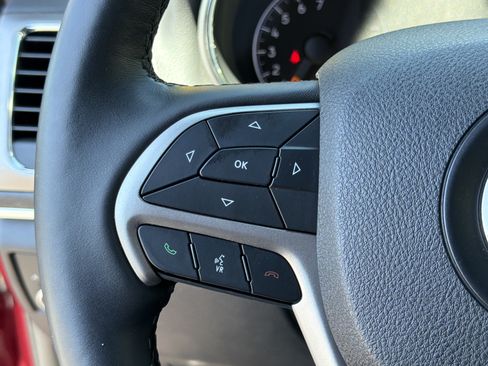 Used 2018 Jeep Grand Cherokee Limited AWD/4WD image 24
