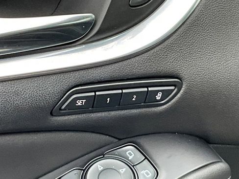 Used 2019 Buick Enclave Avenir AWD/4WD image 33