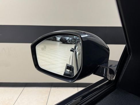 Used 2023 Land Rover Range Rover Velar S image 19