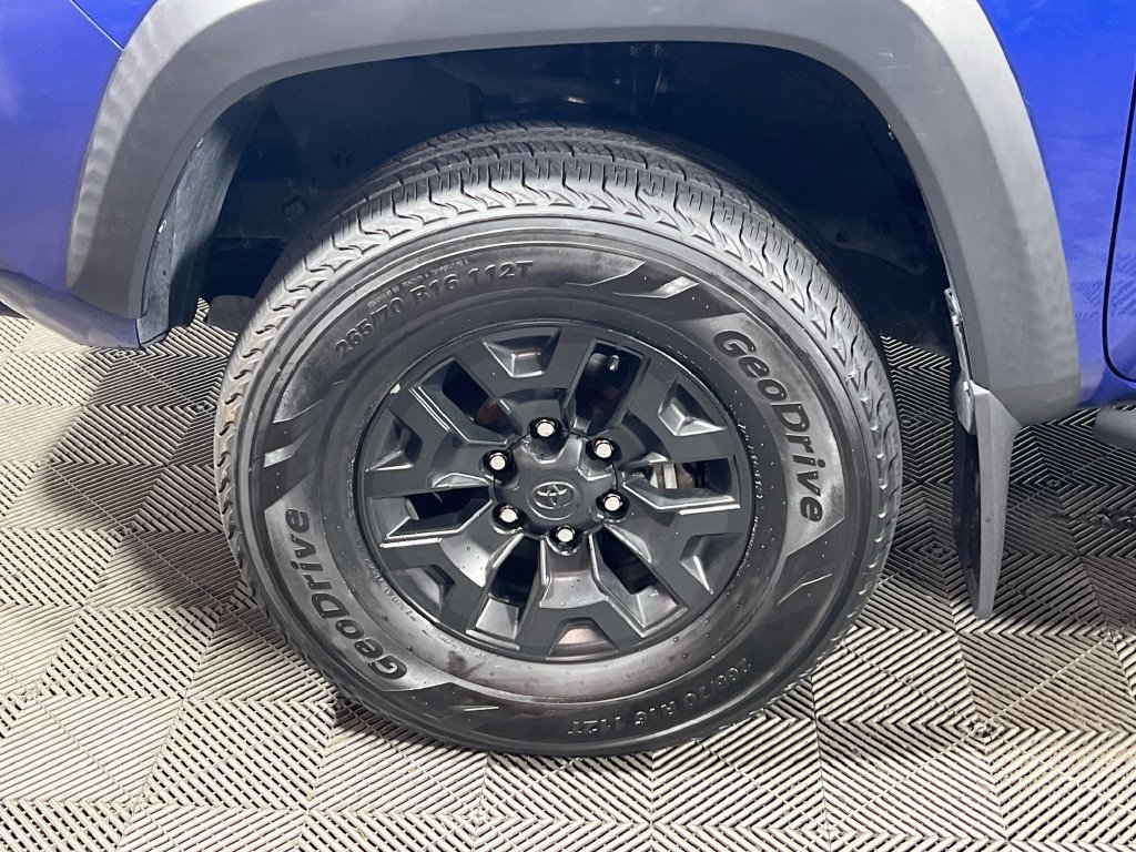 Certified 2023 Toyota Tacoma TRD Off-Road AWD/4WD image 27