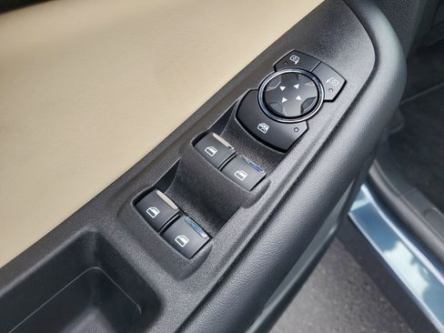 Certified 2024 Ford Edge SE image 14