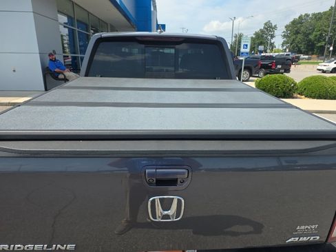 Used 2019 Honda Ridgeline RTL image 11