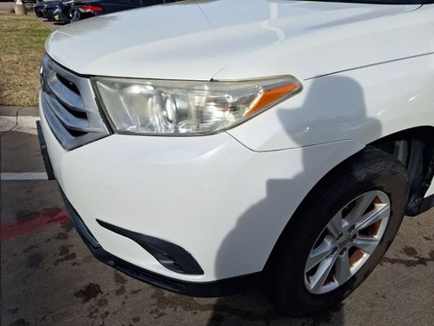 Used 2011 Toyota Highlander 2WD image 10