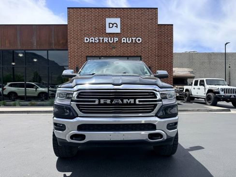 Used 2019 RAM 1500 Laramie w/ Trailer Tow Group AWD/4WD image 2