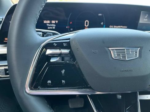 Used 2024 Cadillac Lyriq Luxury RWD image 30