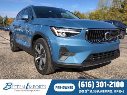Used 2023 Volvo XC40 B5 Plus w/ Protection Package Premier
