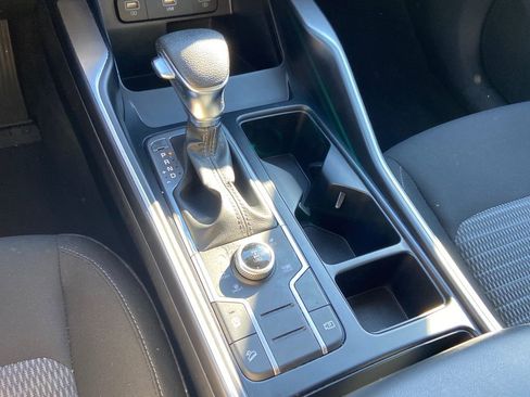 Used 2021 Kia Sorento LX image 19