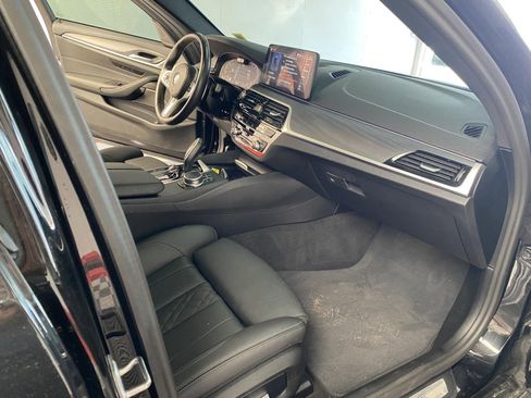 Used 2023 BMW 530i xDrive w/ M Sport Package AWD/4WD image 8