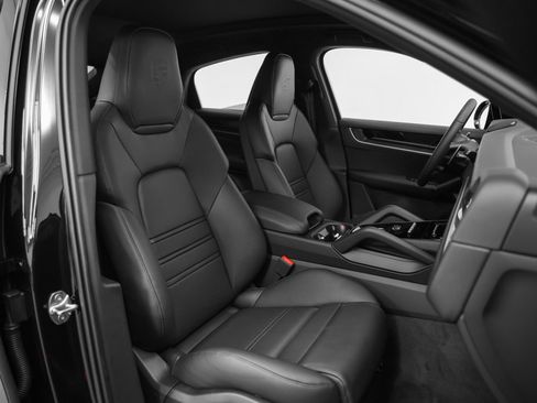 Certified 2026 Porsche Cayenne Coupe AWD/4WD image 23