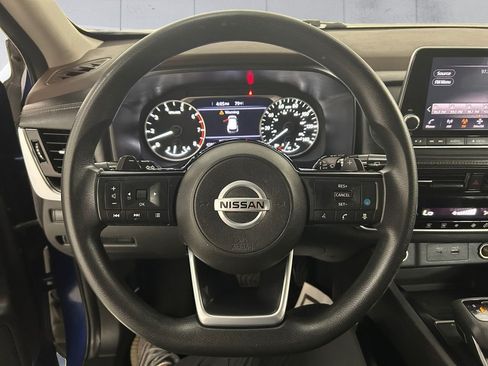 Used 2021 Nissan Rogue SV FWD image 9