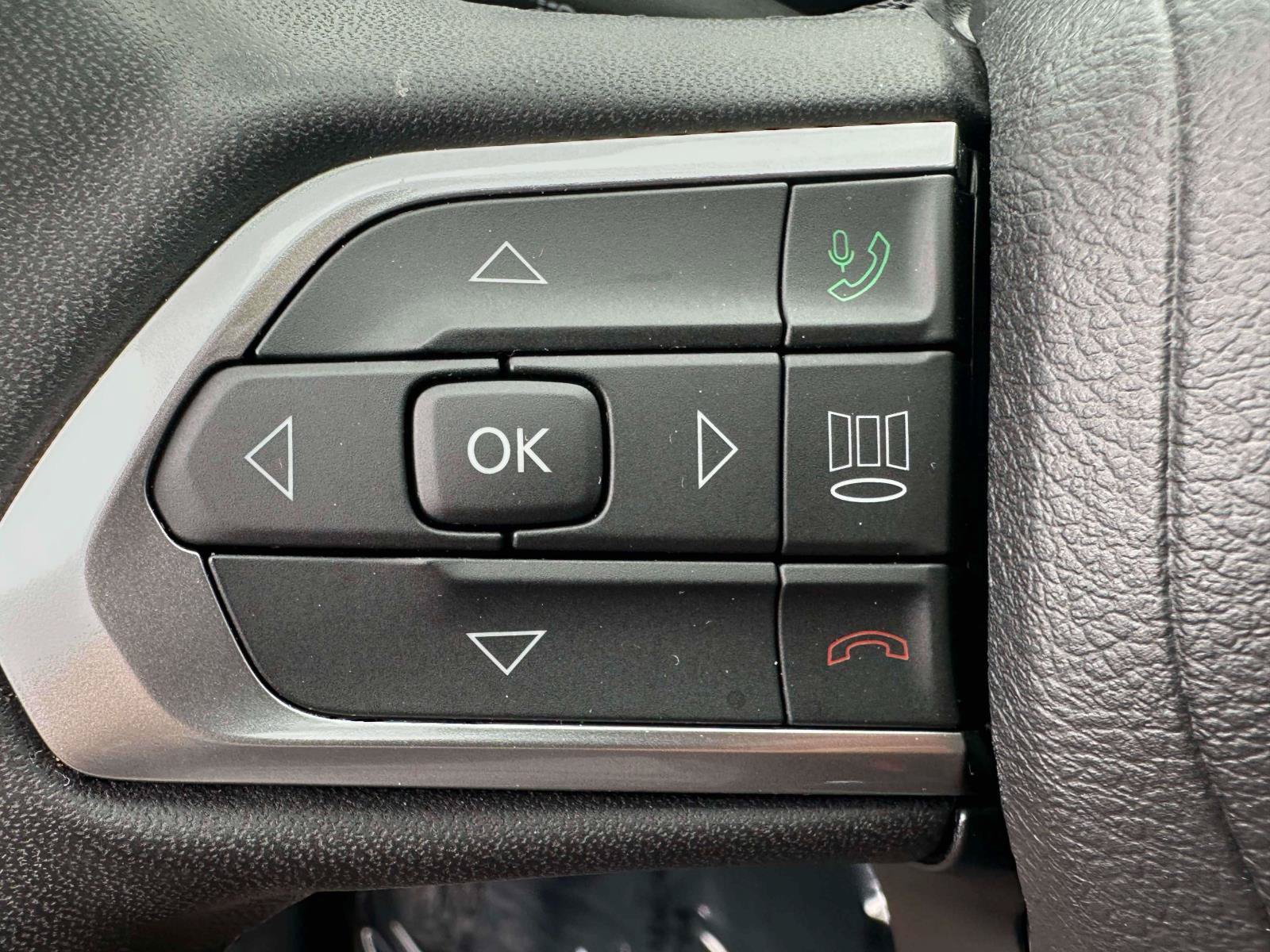 Used 2023 Jeep Compass High Altitude AWD/4WD image 21