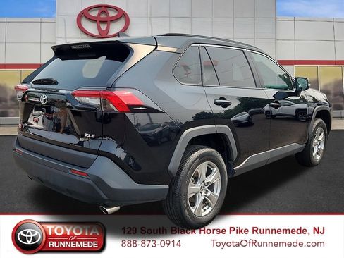 Certified 2025 Toyota RAV4 XLE FWD image 6