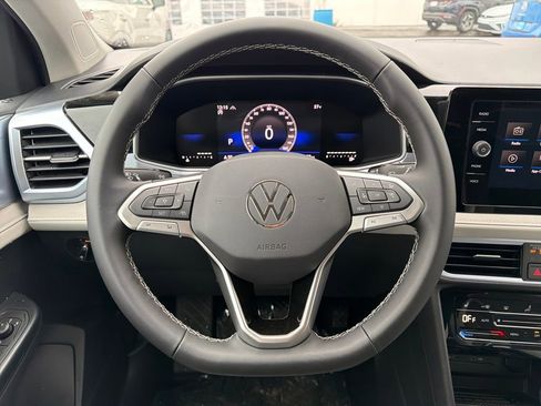 New 2026 Volkswagen Taos SE AWD/4WD image 16