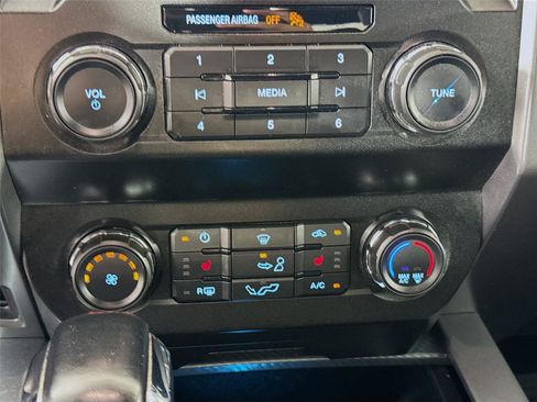 Used 2020 Ford F150 XLT w/ Equipment Group 302A Luxury AWD/4WD image 9