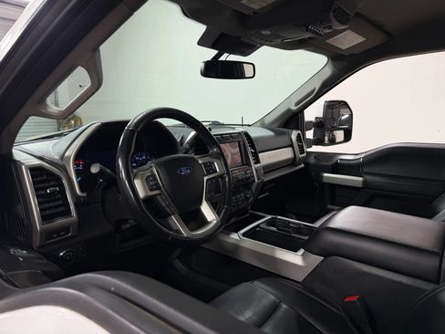 Used 2021 Ford F250 Lariat w/ Lariat Value Package AWD/4WD image 14