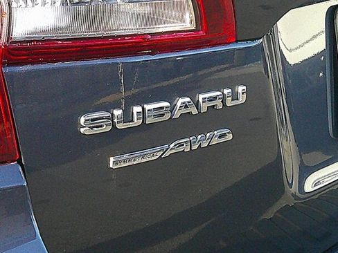 Used 2015 Subaru Outback 2.5i Premium AWD/4WD image 11