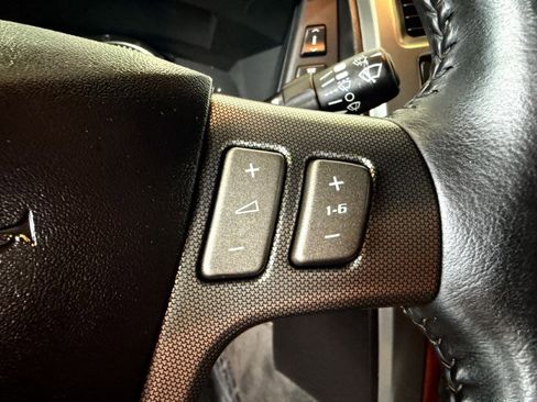 Used 2007 Cadillac XLR RWD image 26