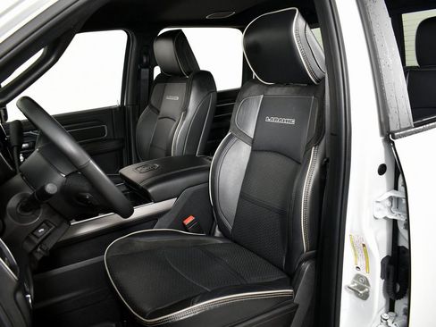 Used 2024 RAM 3500 Laramie w/ Night Edition image 12