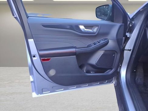 Used 2024 Ford Escape ST-Line Select w/ Tech Pack #1 image 14