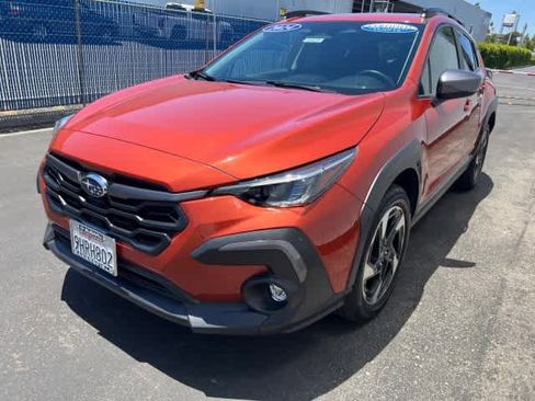 Used 2024 Subaru Crosstrek 2.5i Limited w/ Crosstrek Mirror Package AWD/4WD image 9