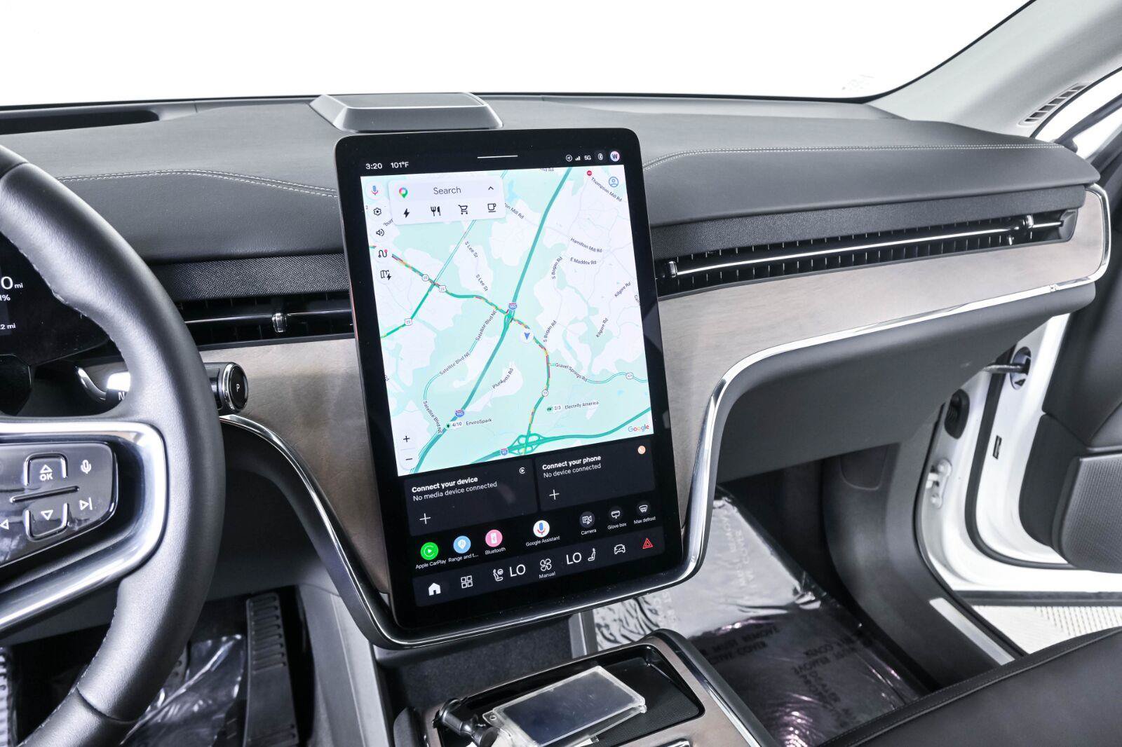 Certified 2025 Volvo EX90 Plus AWD/4WD image 13