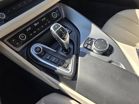 Used 2015 BMW i8 image 18