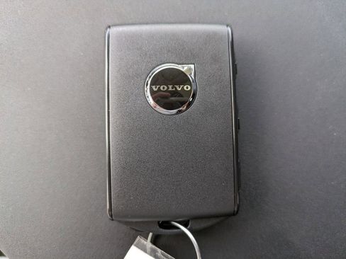 New 2026 Volvo XC60 B5 Core w/ Climate Package image 29