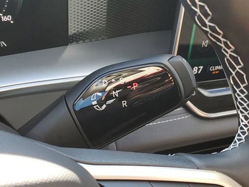 New 2026 Volkswagen Tiguan SE image 20