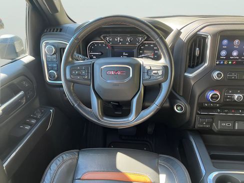 Used 2022 GMC Sierra 2500 AT4 w/ Gooseneck/5TH Wheel Package image 21