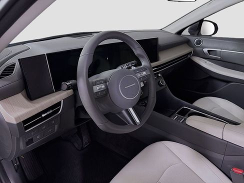 Used 2025 Hyundai Sonata SEL FWD image 10