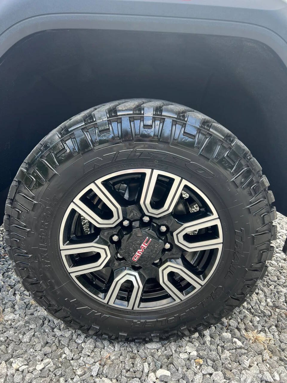 Used 2022 GMC Sierra 2500 AT4 w/ Gooseneck/5TH Wheel Package AWD/4WD image 10