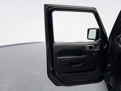 Used 2021 Jeep Wrangler Unlimited Sport image 9