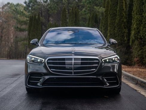 Used 2022 Mercedes-Benz S 500 S 500 w/ AMG Line Package image 13