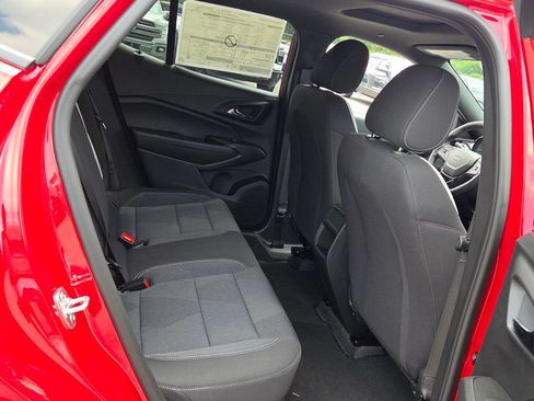 New 2026 Chevrolet Trax RS w/ Sunroof Package FWD image 12