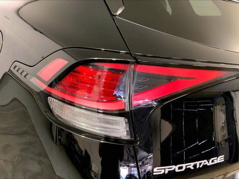 Used 2024 Kia Sportage X-Line w/ X-Line Premium Package image 27