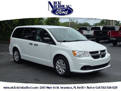 Used 2020 Dodge Grand Caravan SE w/ UConnect Hands-Free Group