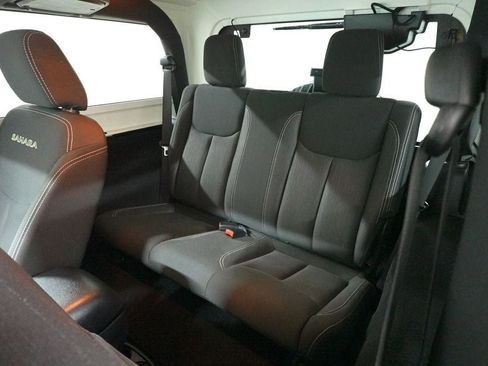 Used 2016 Jeep Wrangler Sahara image 13