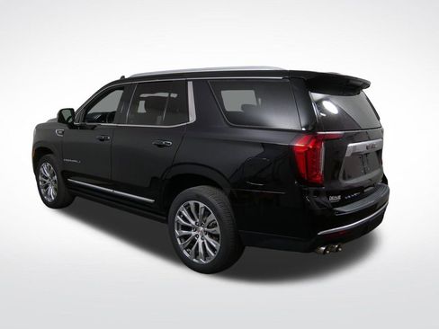 Used 2021 GMC Yukon Denali w/ Denali Premium Package AWD/4WD image 8